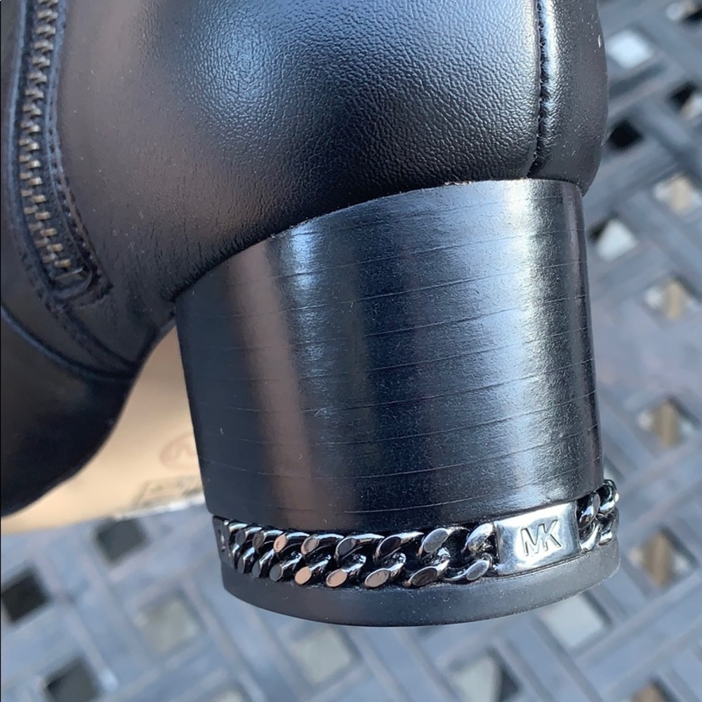 Michael Kors over the knee leather boots - Picture 5 of 9